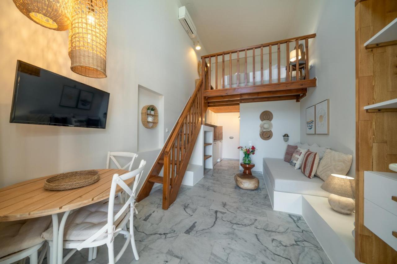 Grand Bleu Anastazia Apartment