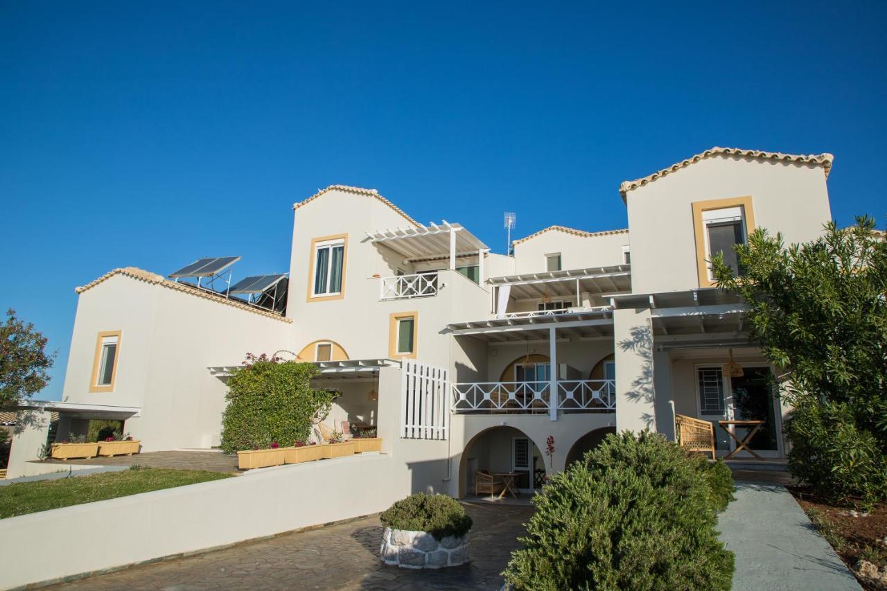 Grand Bleu Anastazia Apartment *